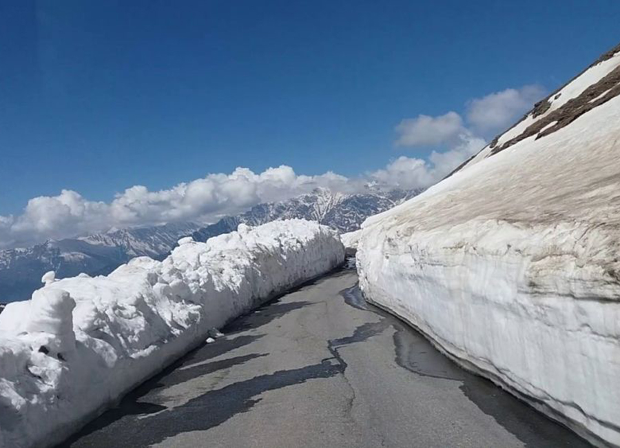 Rohtang Pass image